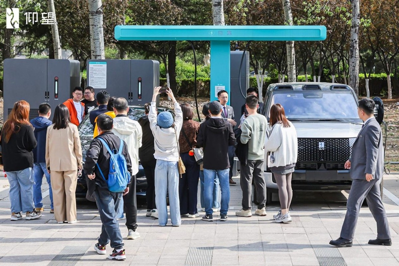 闪充版城市发布品鉴会·济南站圆满举办